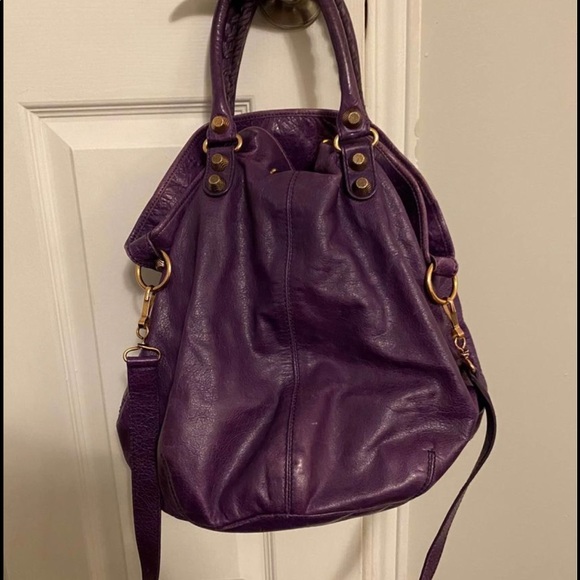 SOLD 😍😍Balenciaga pom pom / bucket bag - Picture 2 of 13